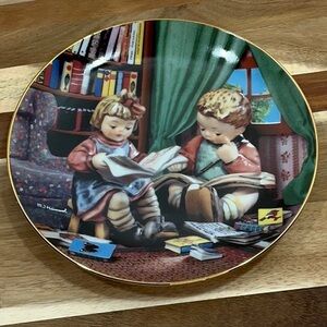 Hummel Collectible Plate Little Companions
